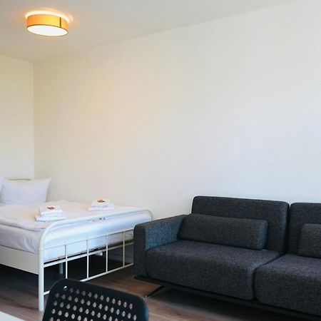 Apartment In Ruhiger Lage-Waschmaschine-Balkon Wolfsburg Eksteriør billede