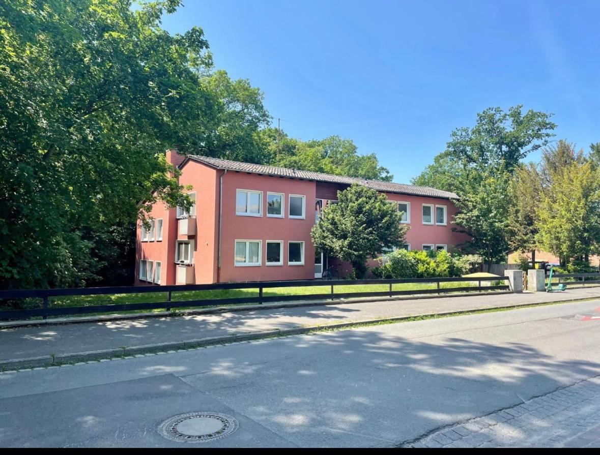 Apartment In Ruhiger Lage-Waschmaschine-Balkon Wolfsburg Eksteriør billede